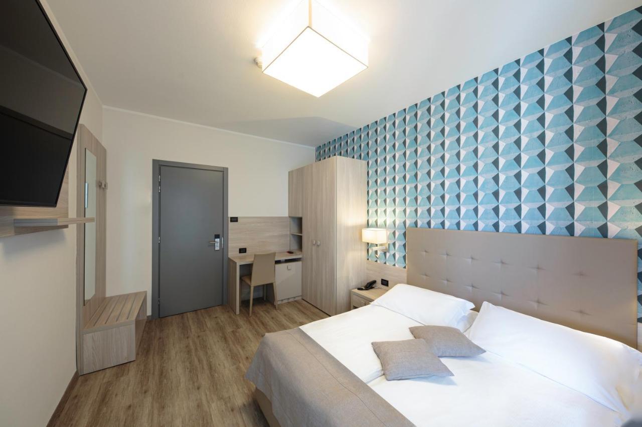 Hotel Monaco Каорле Екстер'єр фото