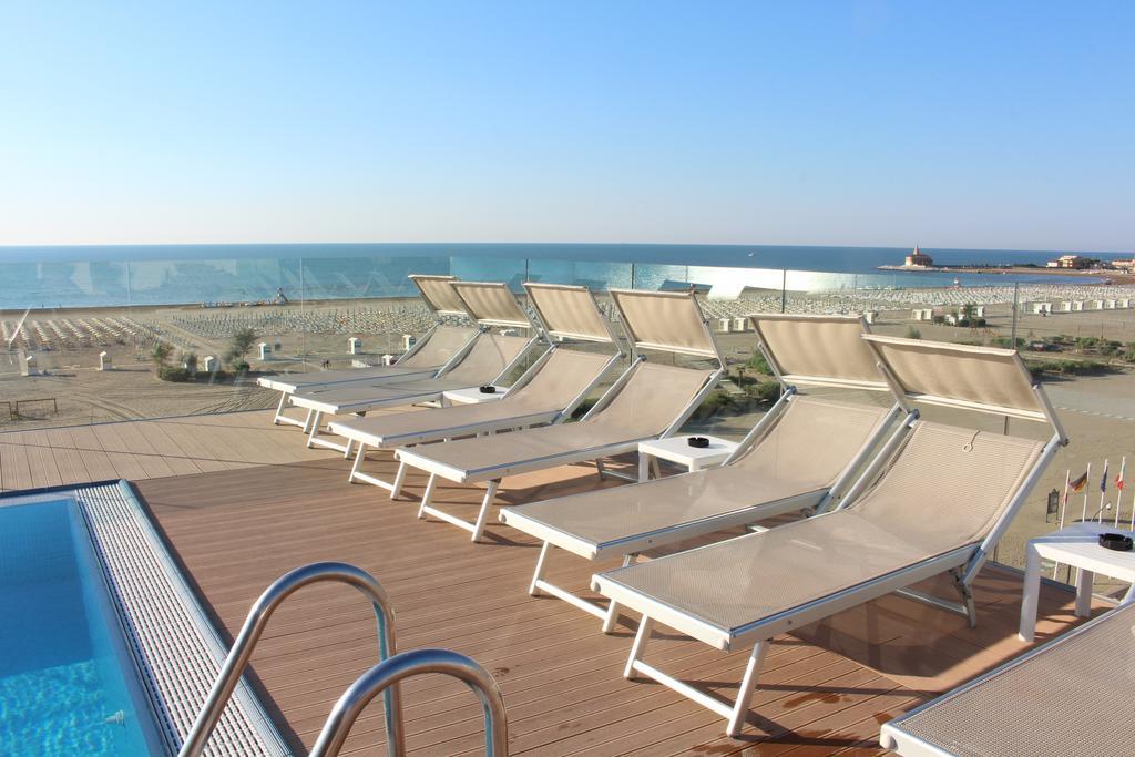 Hotel Monaco Каорле Екстер'єр фото